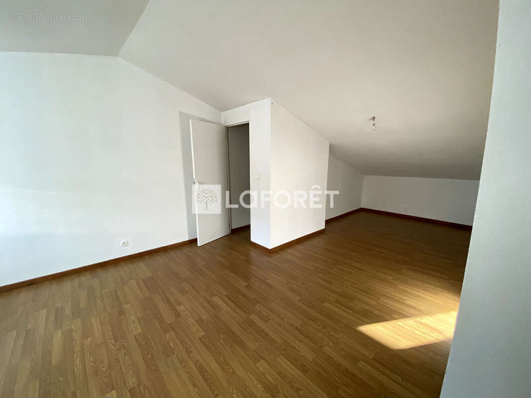 Appartement à SAINT-MARTIN-D&#039;ESTREAUX