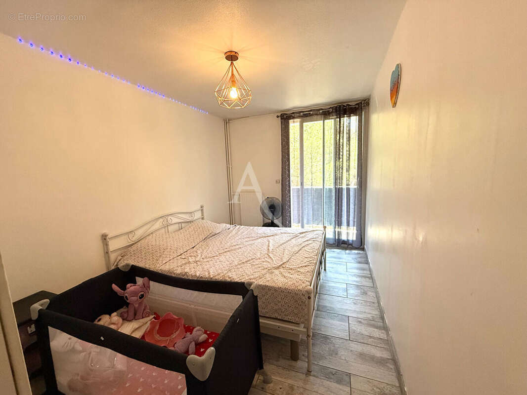 Appartement à PORT-DE-BOUC