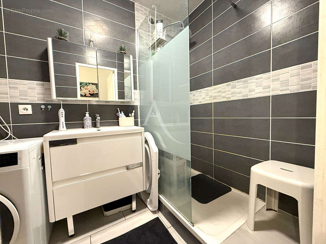 Appartement à PORT-DE-BOUC