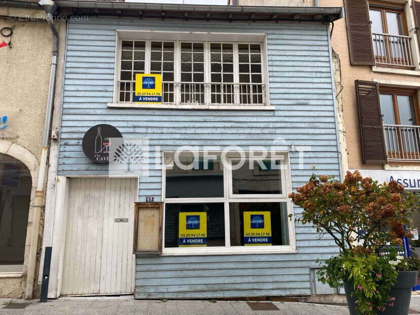 Commerce à NEUFCHATEAU