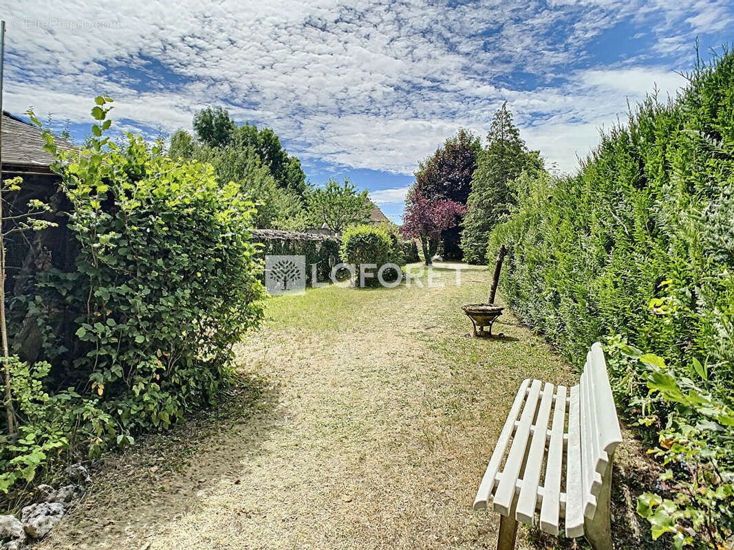 Maison à NEUFCHATEAU