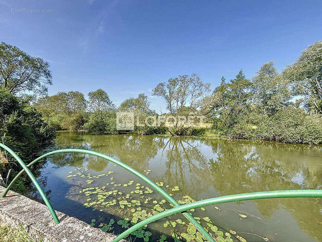 Maison à MAXEY-SUR-MEUSE