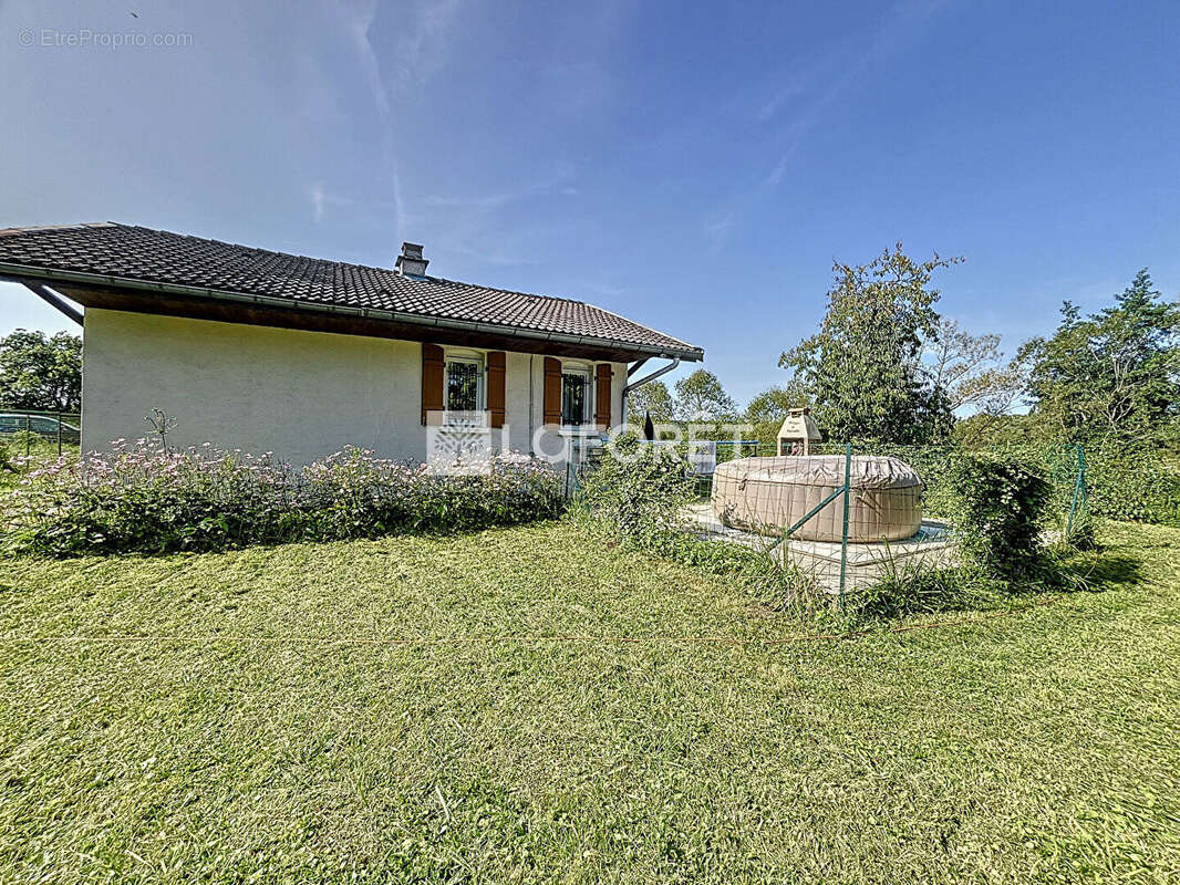 Maison à MAXEY-SUR-MEUSE