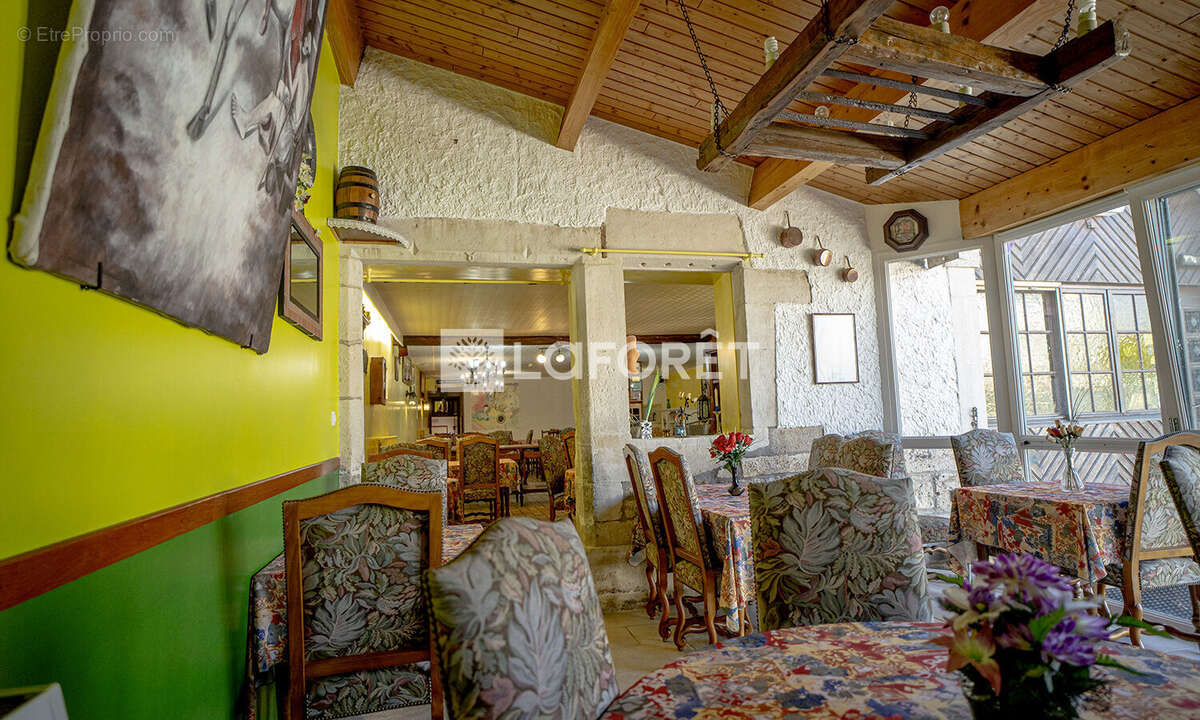 Appartement à BOURG-SAINTE-MARIE