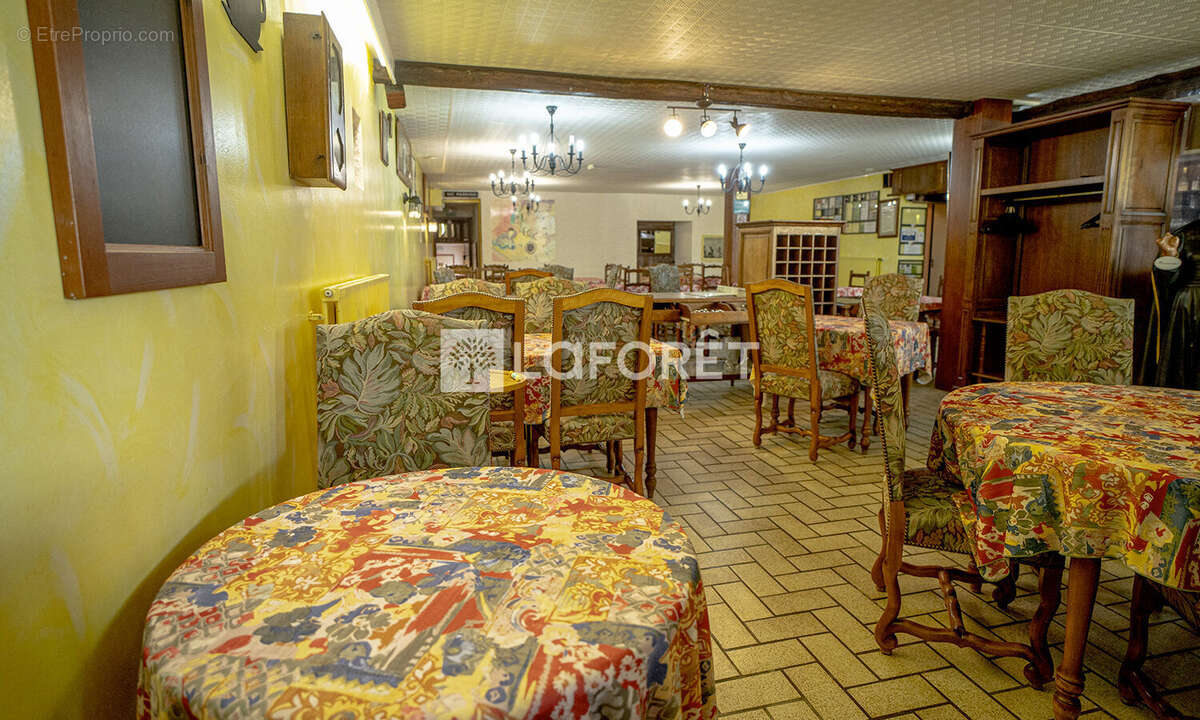 Appartement à BOURG-SAINTE-MARIE