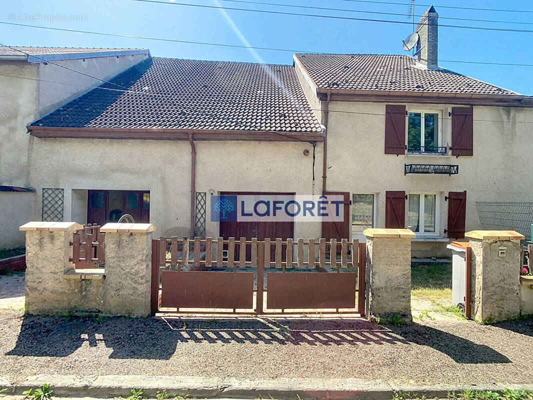 Maison à CHAMPSEVRAINE