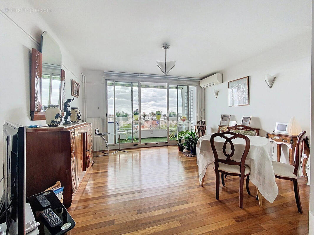 Appartement à NOGENT-SUR-MARNE