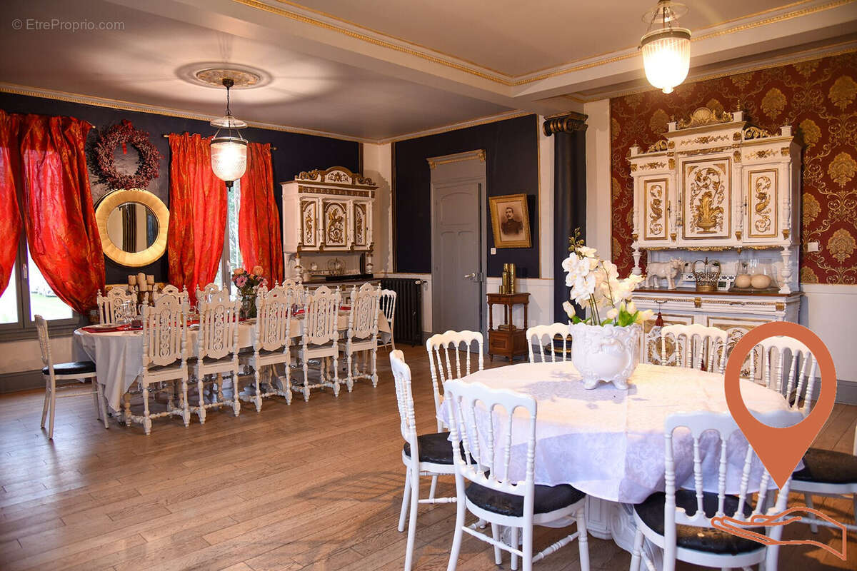 SALLE A MANGER - Autre à NORREY-EN-AUGE