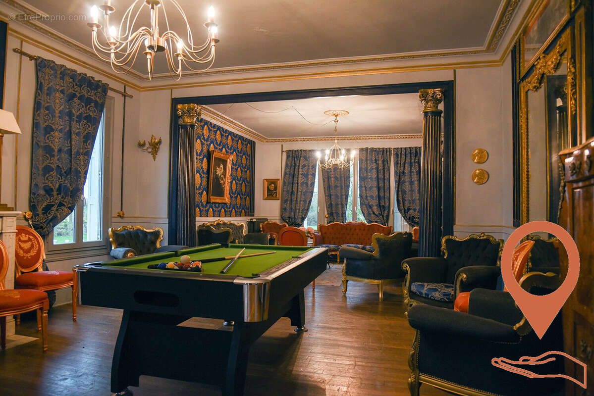 SALON - Autre à NORREY-EN-AUGE