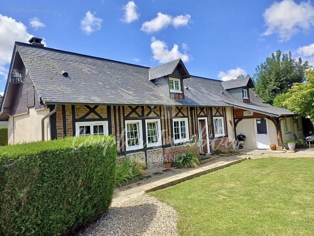 Maison à GRUCHET-SAINT-SIMEON