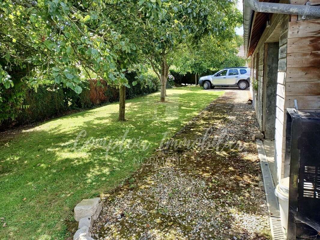 Maison à GRUCHET-SAINT-SIMEON