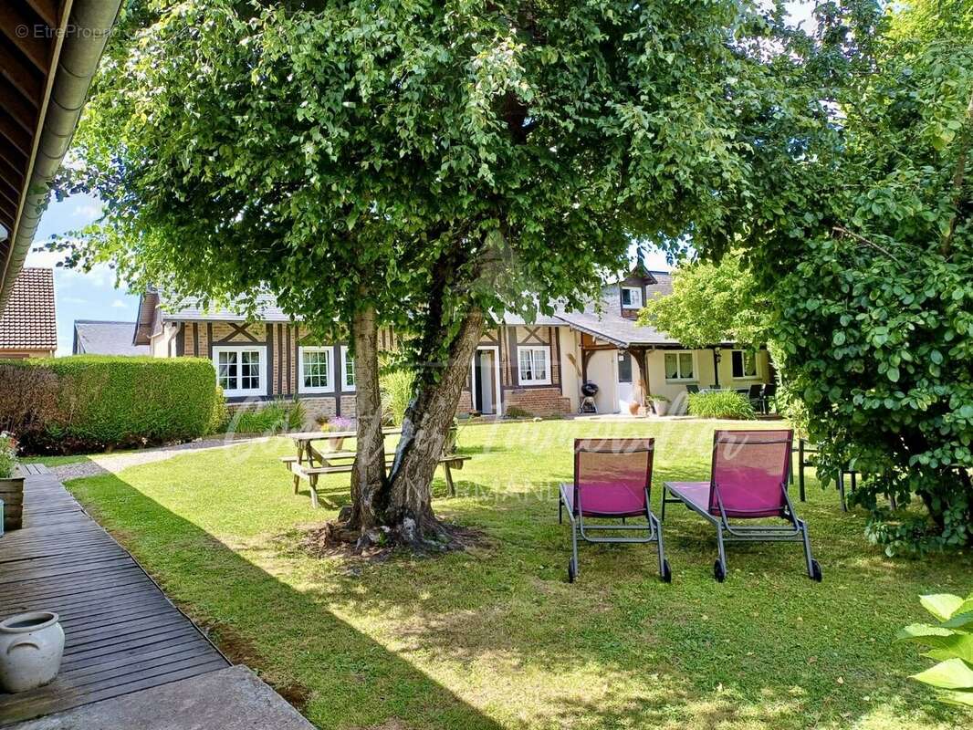 Maison à GRUCHET-SAINT-SIMEON