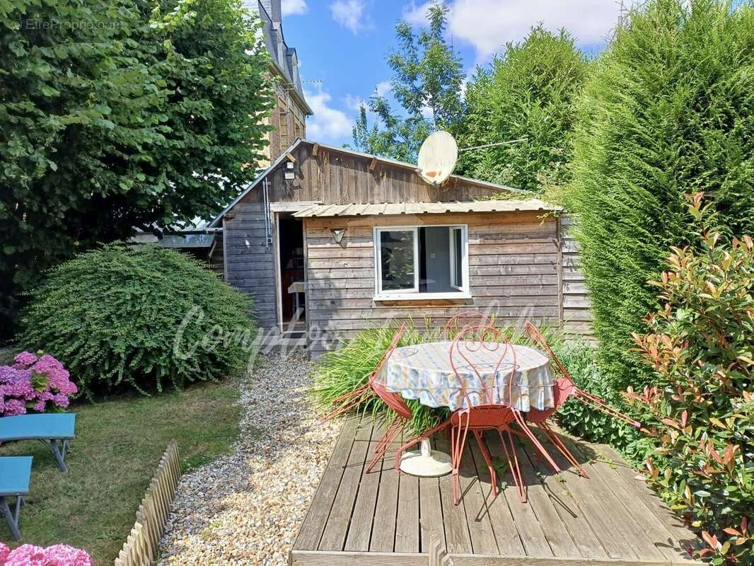 Maison à GRUCHET-SAINT-SIMEON