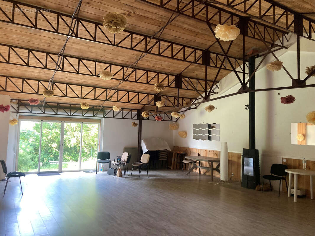 Maison à MAS-SAINTES-PUELLES