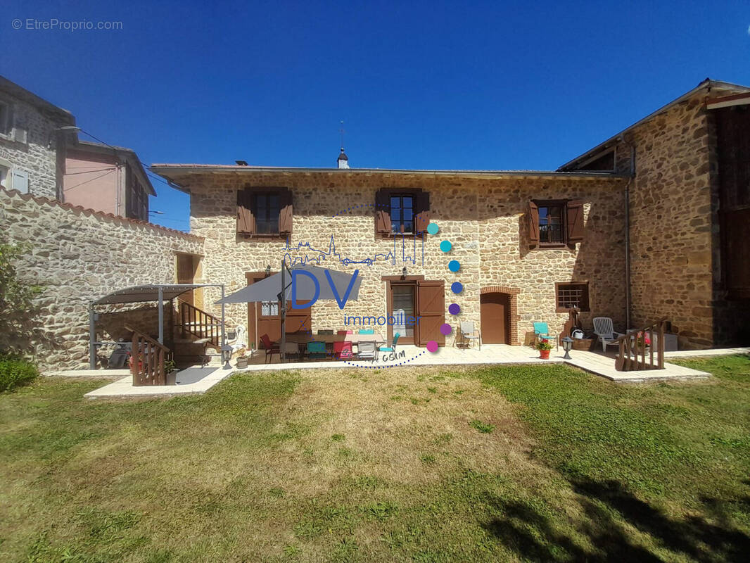 Maison à SAINT-BONNET-LE-TRONCY