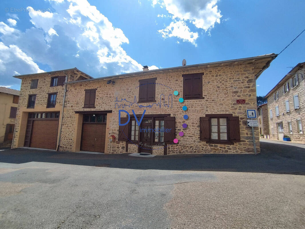 Maison à SAINT-BONNET-LE-TRONCY