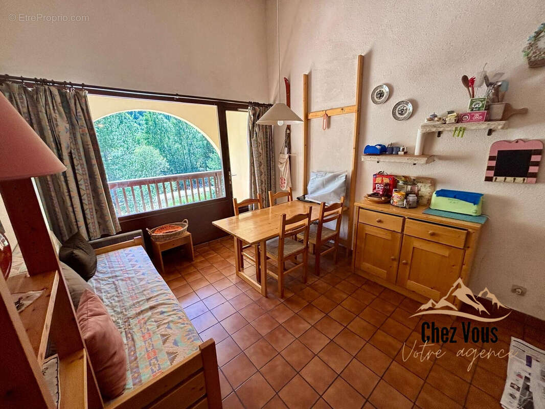 Appartement à LA SALLE-LES-ALPES