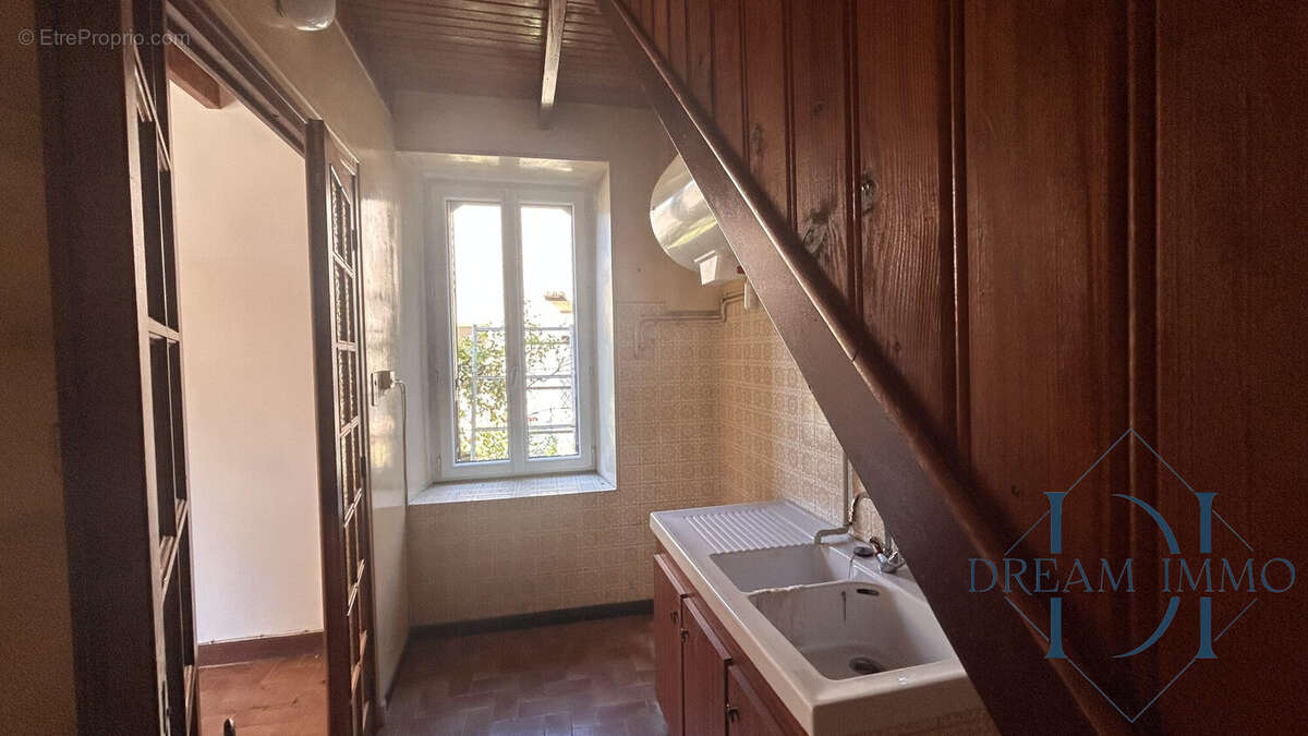 Maison à ALLEGRE-LES-FUMADES