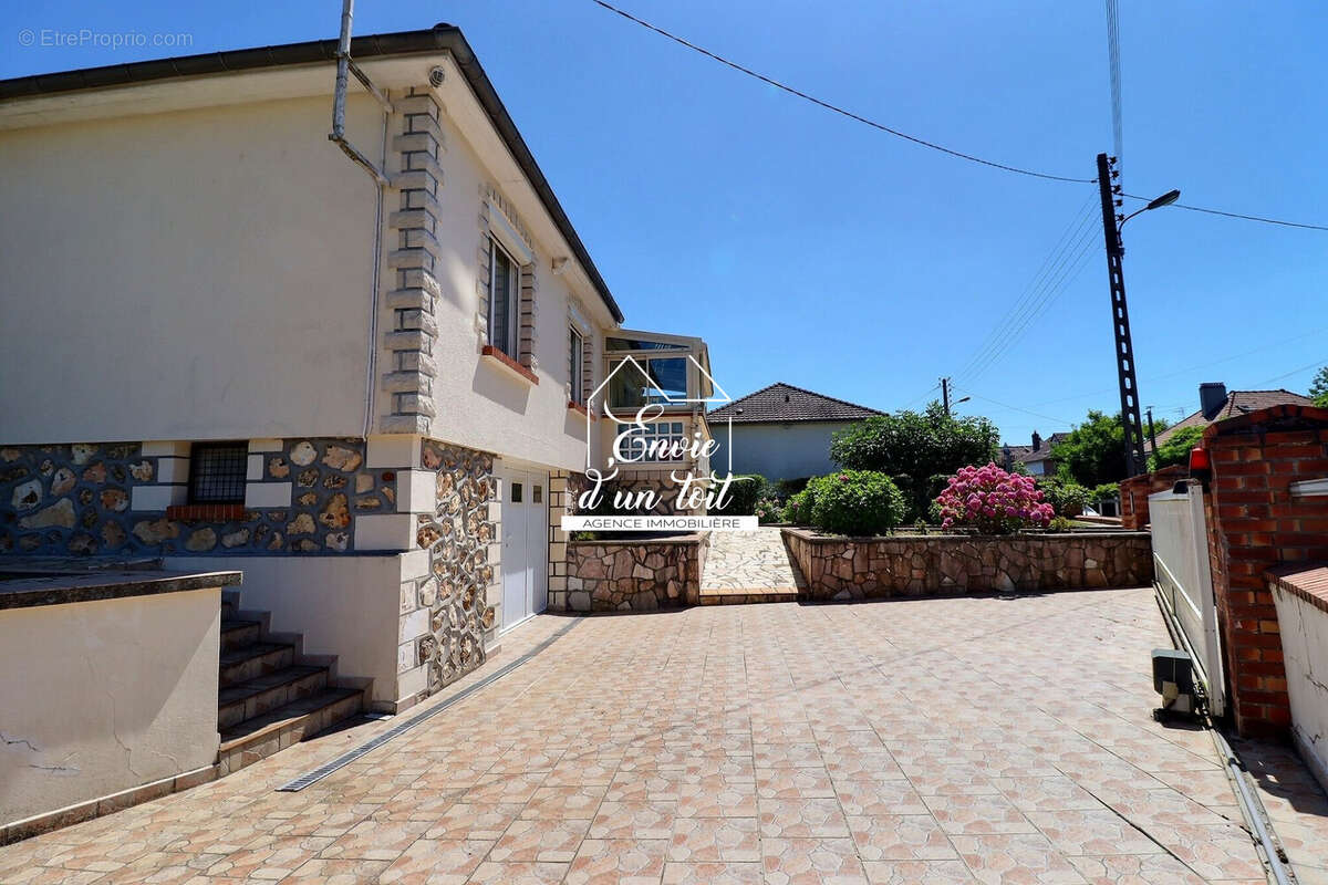 Maison à BOIS-GUILLAUME