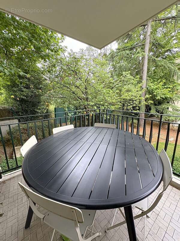 Appartement à L'HAY-LES-ROSES