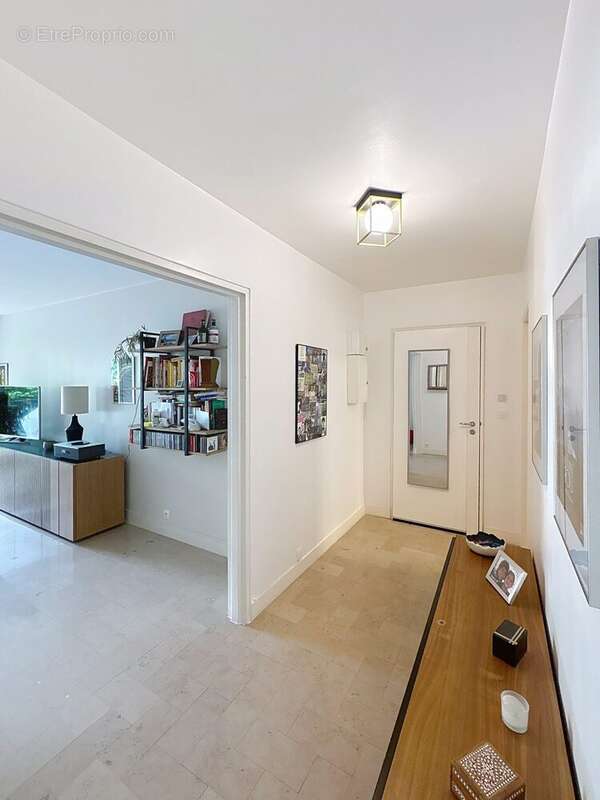 Appartement à L'HAY-LES-ROSES