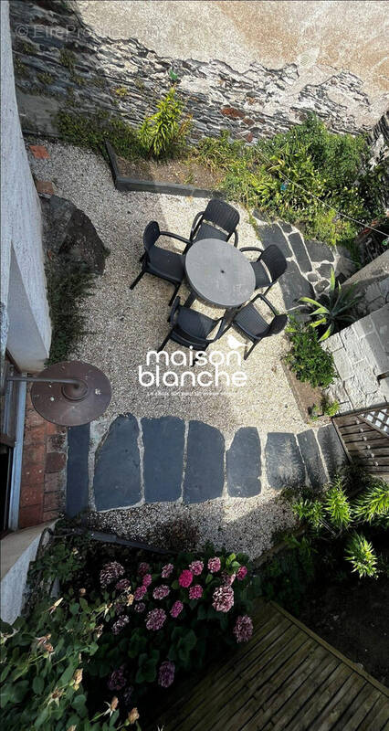 Maison à LES PONTS-DE-CE