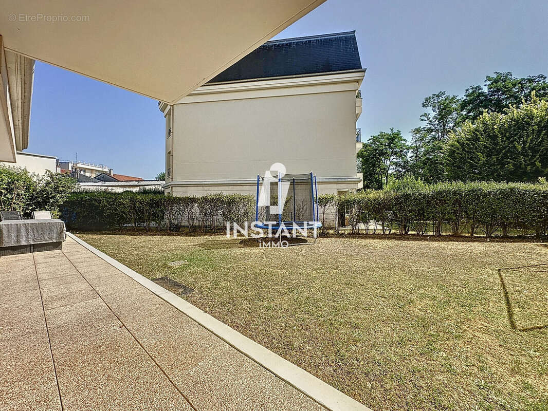 Appartement à MAISONS-ALFORT