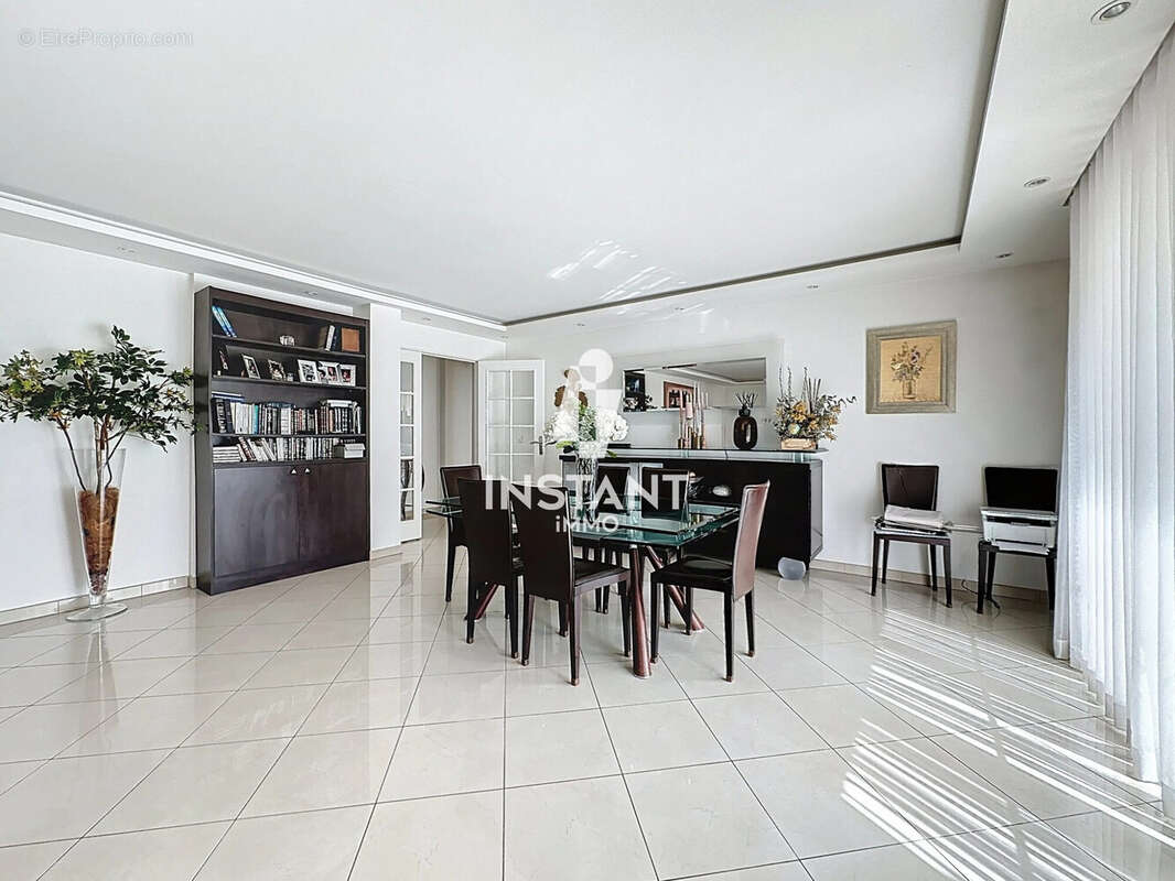 Appartement à MAISONS-ALFORT