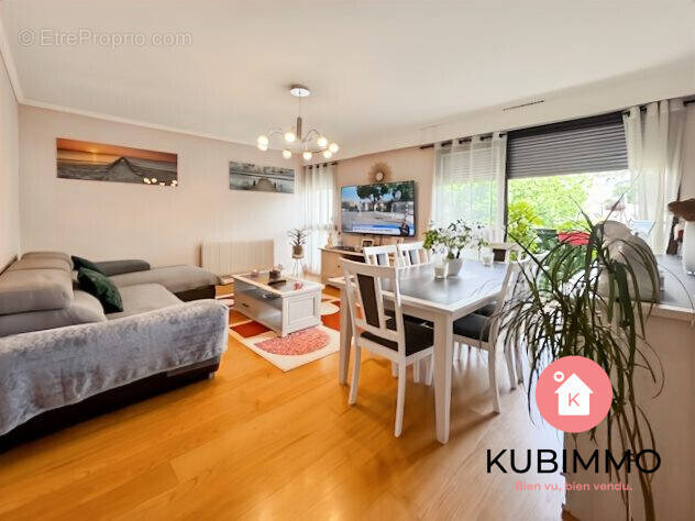 Appartement à TORCY