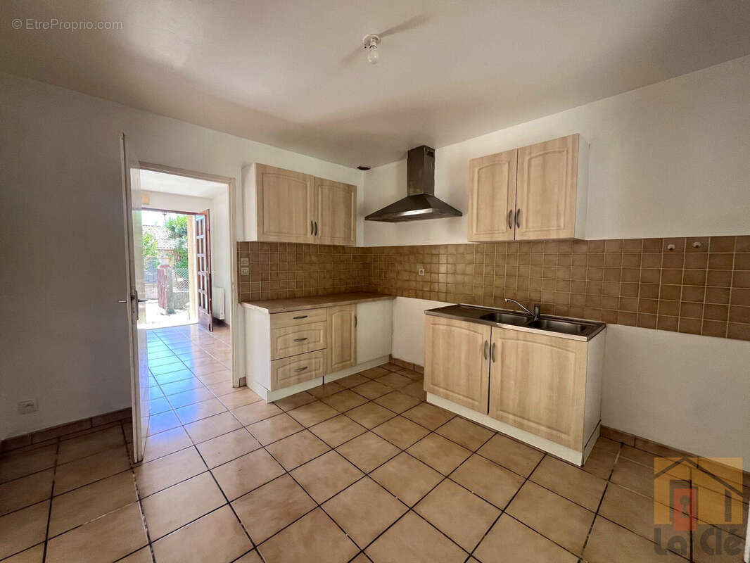 Maison à COLAYRAC-SAINT-CIRQ