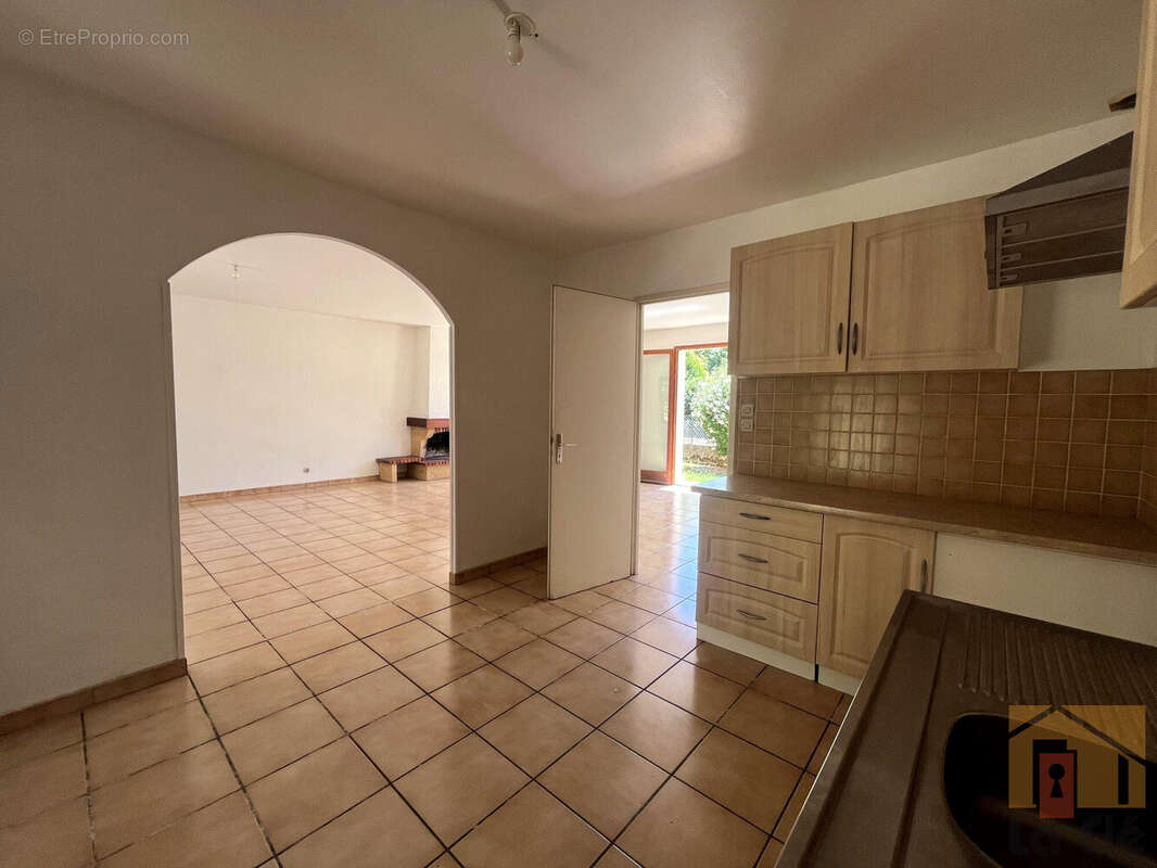 Maison à COLAYRAC-SAINT-CIRQ