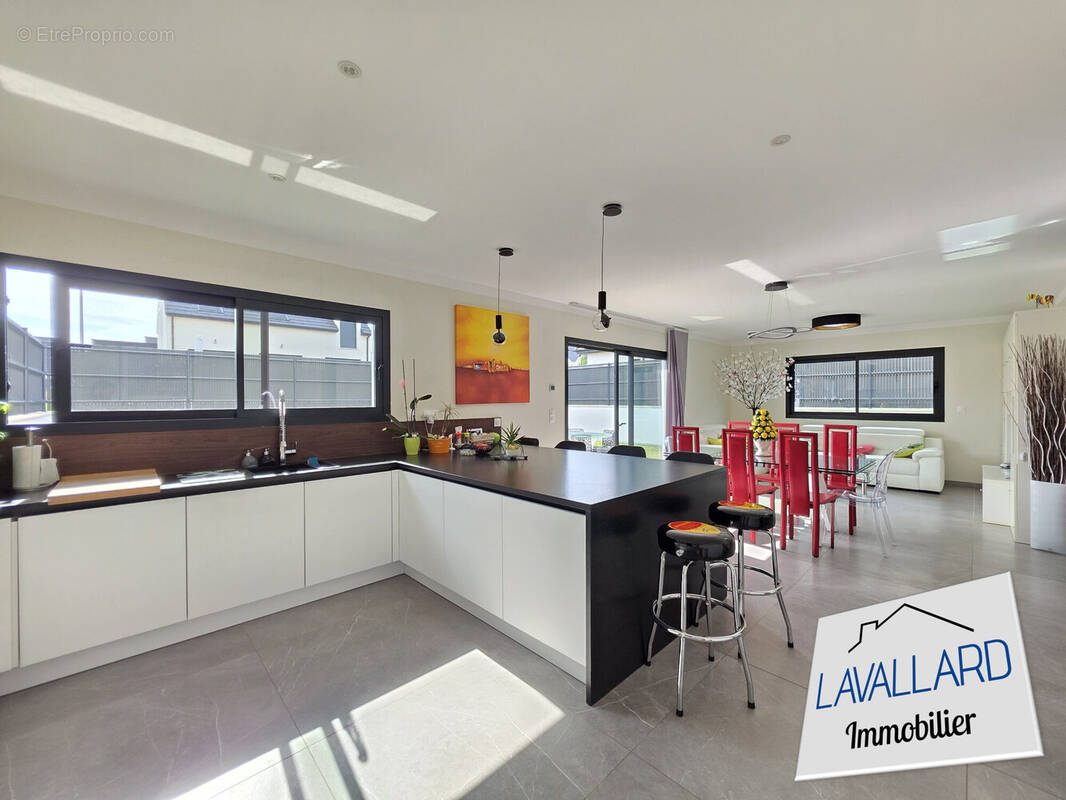 Maison à VERS-SUR-SELLES