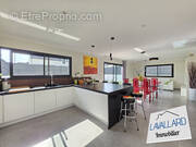 Maison à VERS-SUR-SELLES