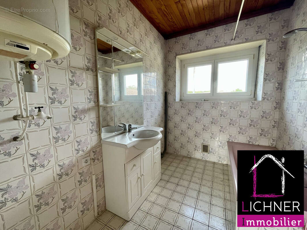 Appartement à FOLKLING