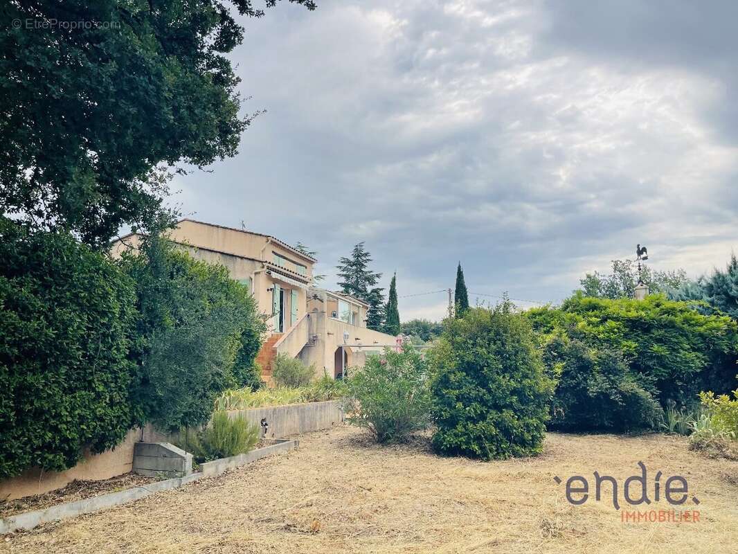 Maison à LORGUES