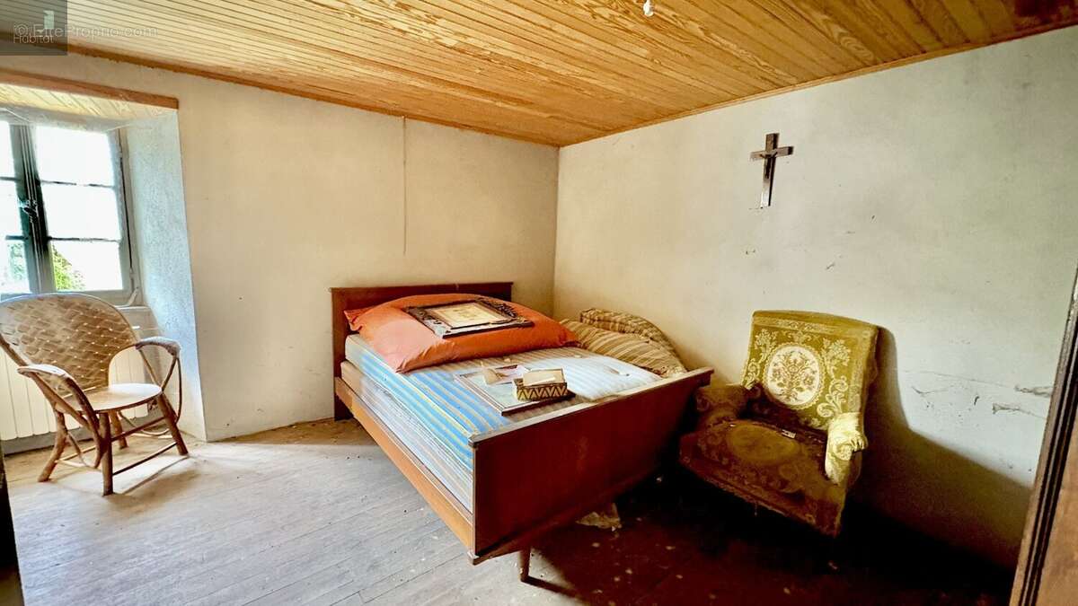 Maison à MONTPEYROUX