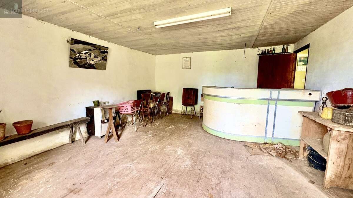 Maison à MONTPEYROUX