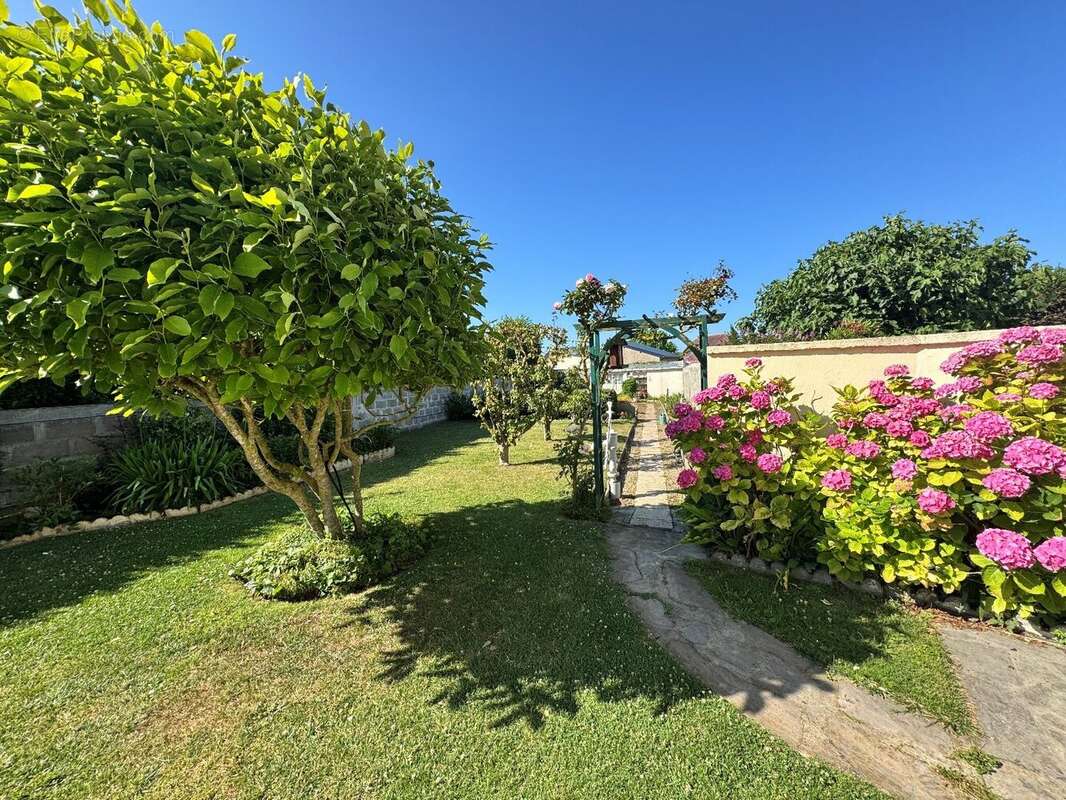 Maison à LION-SUR-MER