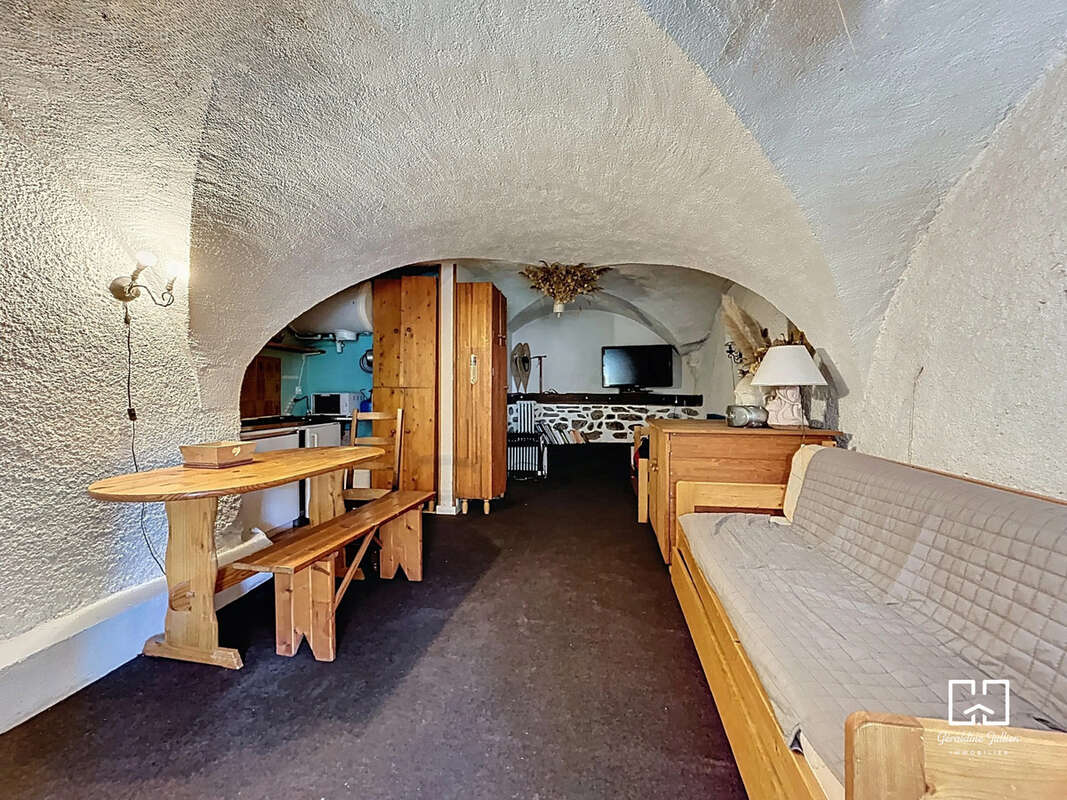 Appartement à LA SALLE-LES-ALPES