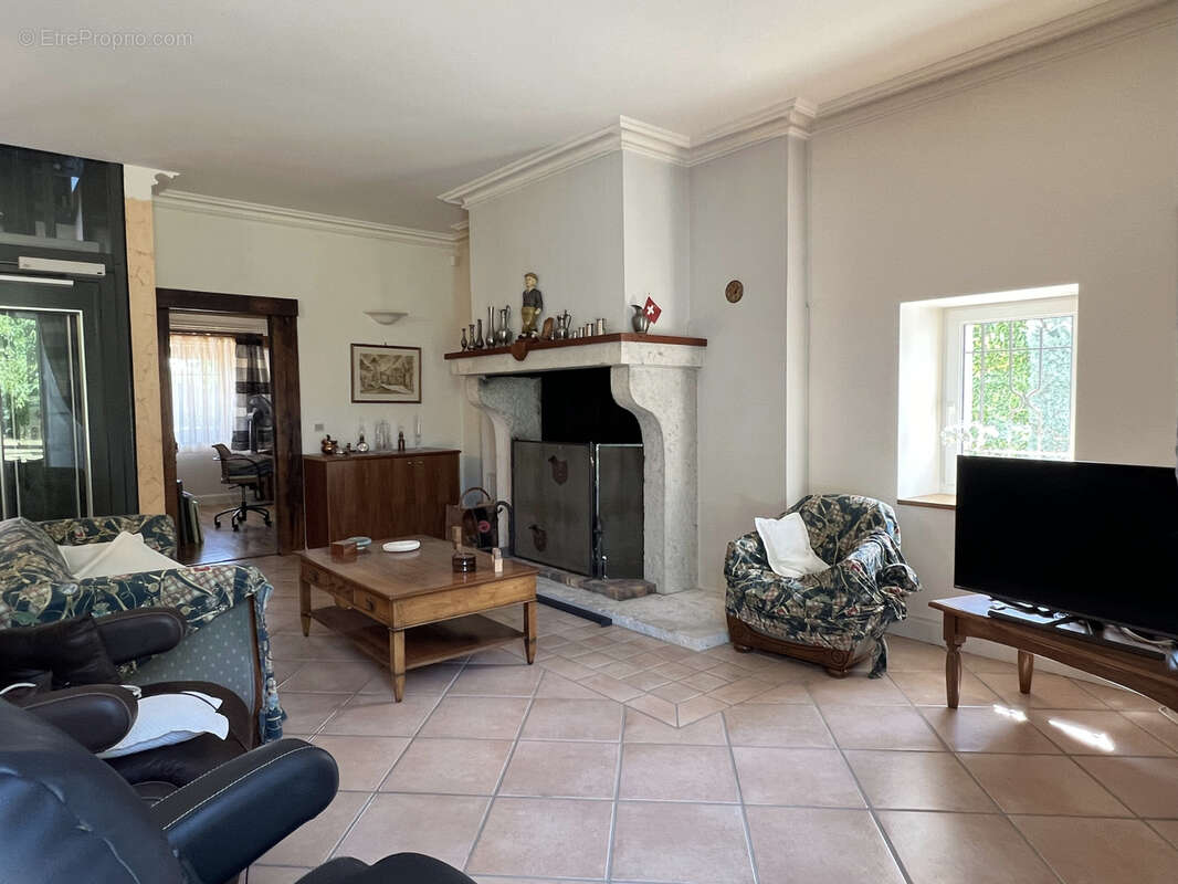 Maison à SAINT-JEAN-DE-GONVILLE