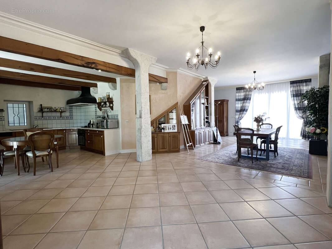 Maison à SAINT-JEAN-DE-GONVILLE