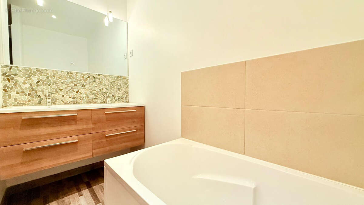 Appartement à CARCASSONNE