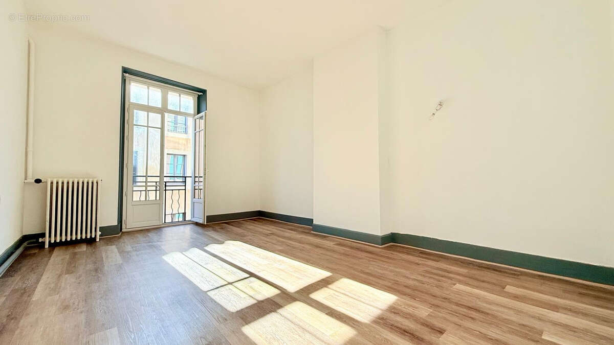 Appartement à CARCASSONNE