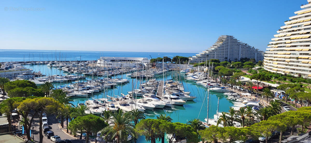 Appartement à VILLENEUVE-LOUBET