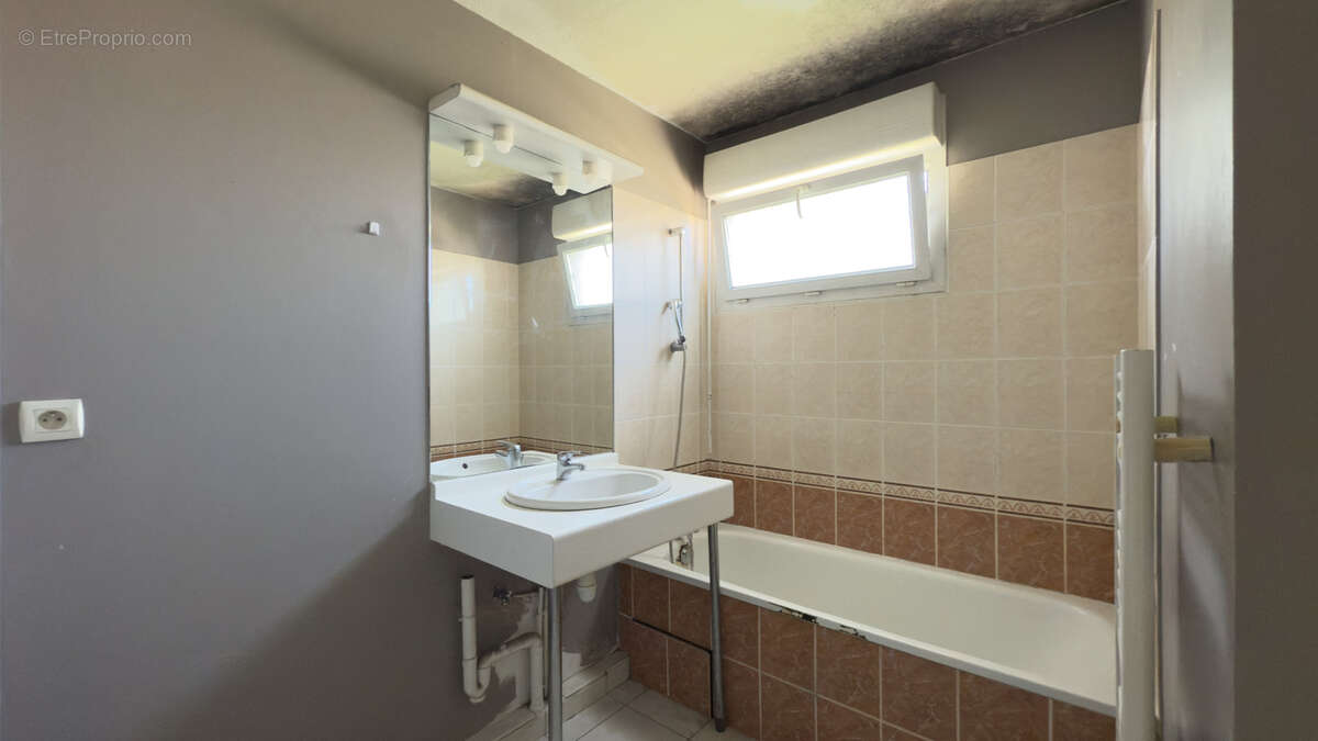 Appartement à JASSANS-RIOTTIER