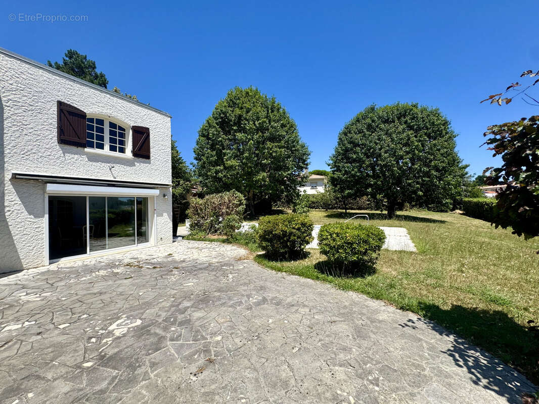 Maison à ARTIGUES-PRES-BORDEAUX