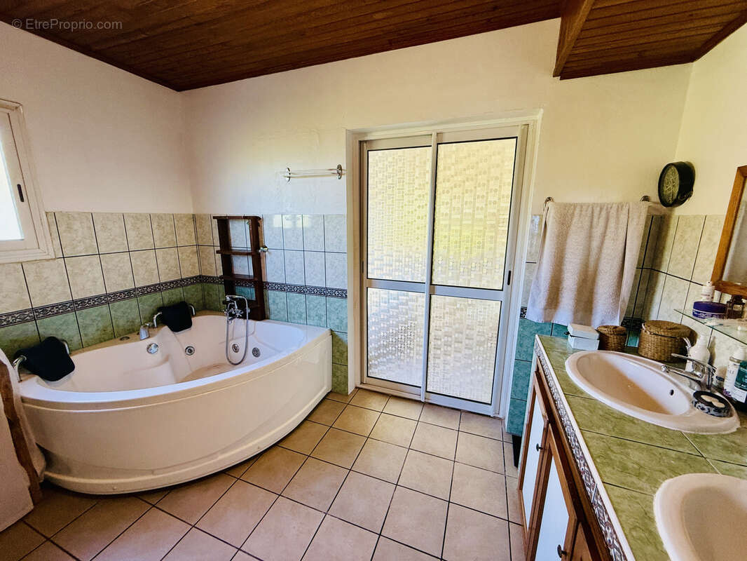 Maison à SAINT-JOSEPH