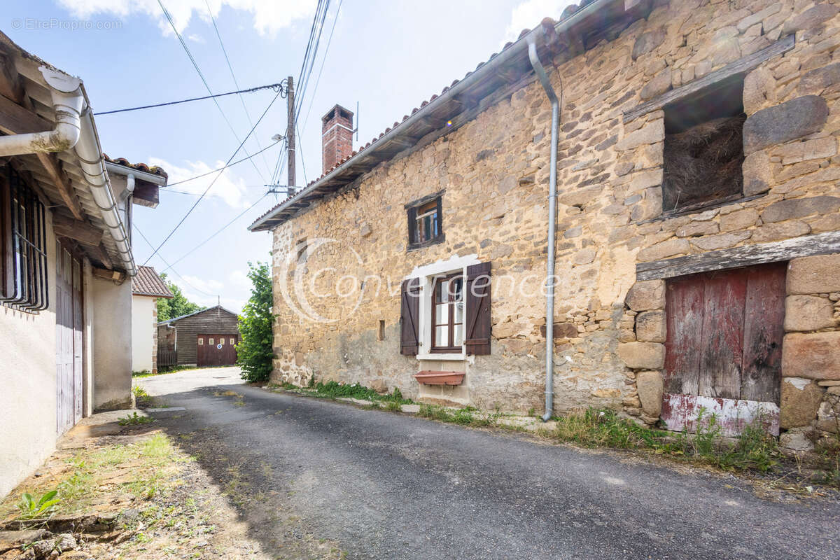 Maison à SAINT-BRICE-SUR-VIENNE