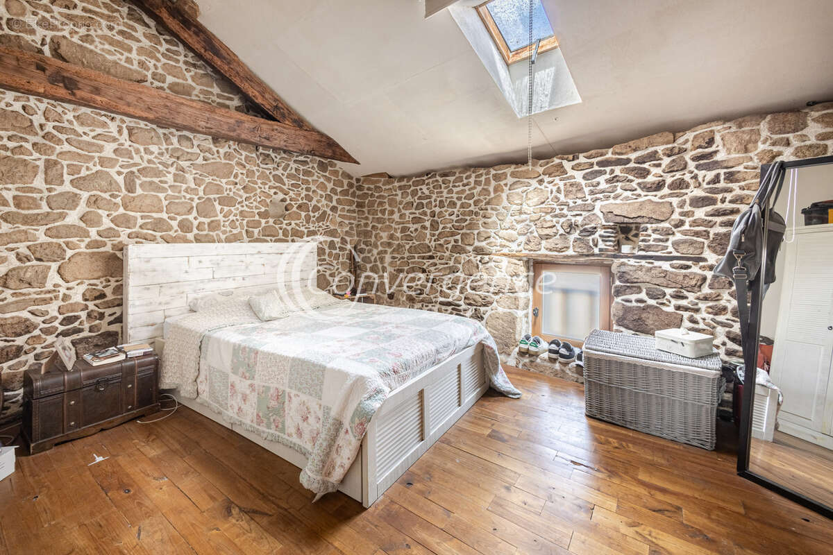 Maison à SAINT-BRICE-SUR-VIENNE