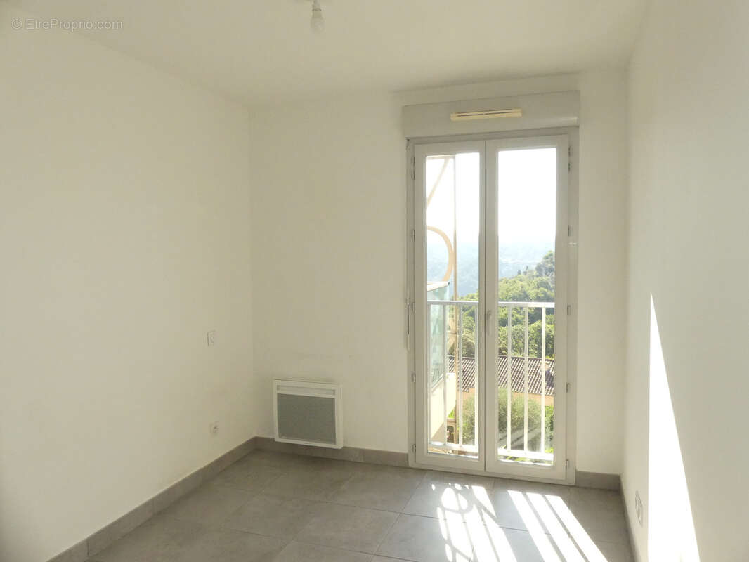 Appartement à GATTIERES